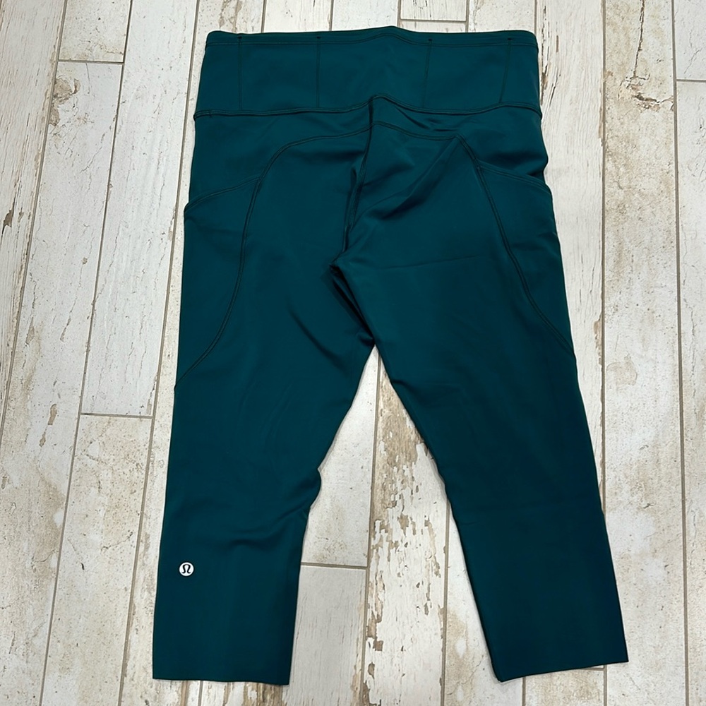 Lululemon Fast and Free High-Rise Crop 19” size 10. Brand new, without tags